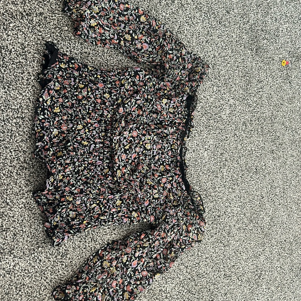 Anthropologie size medium floral blouse cropped